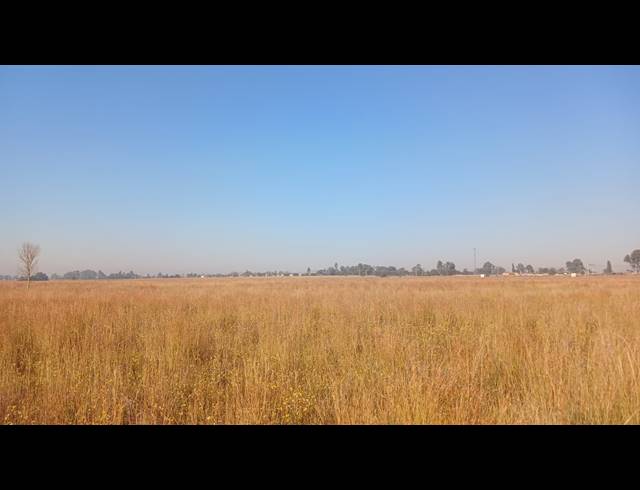23,709M² VACANT LAND FOR SALE IN UNITAS PARK